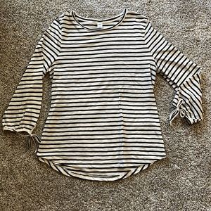 3 quarter sleeve dressy blouse